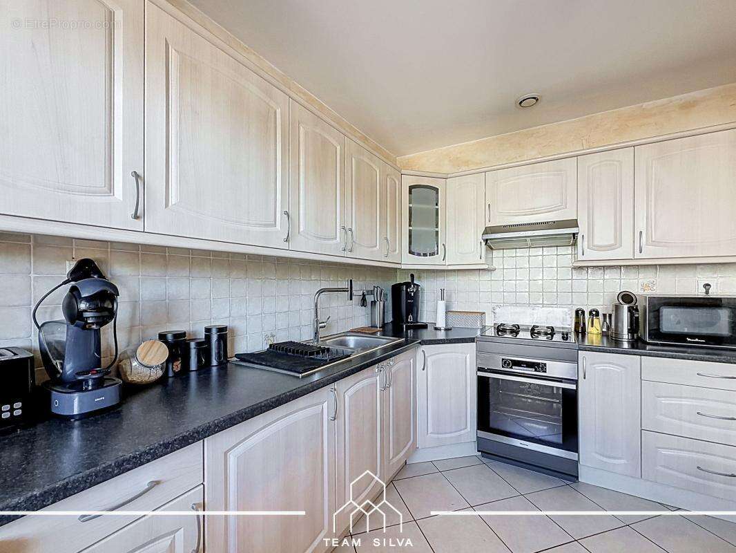 Maison 80 m² à Irigny  - photo 7
