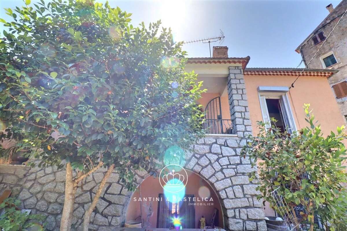 Maison à rénover 160 m² à Sari-d'Orcino - photo 13