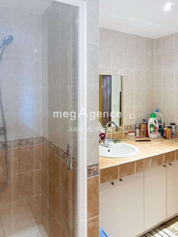 Maison à BEAUREPAIRE