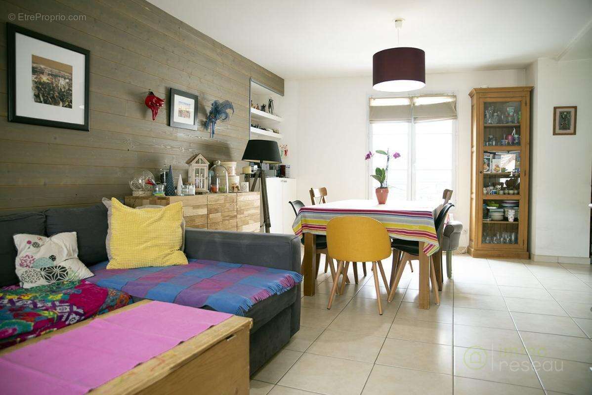 Appartement à LINAS