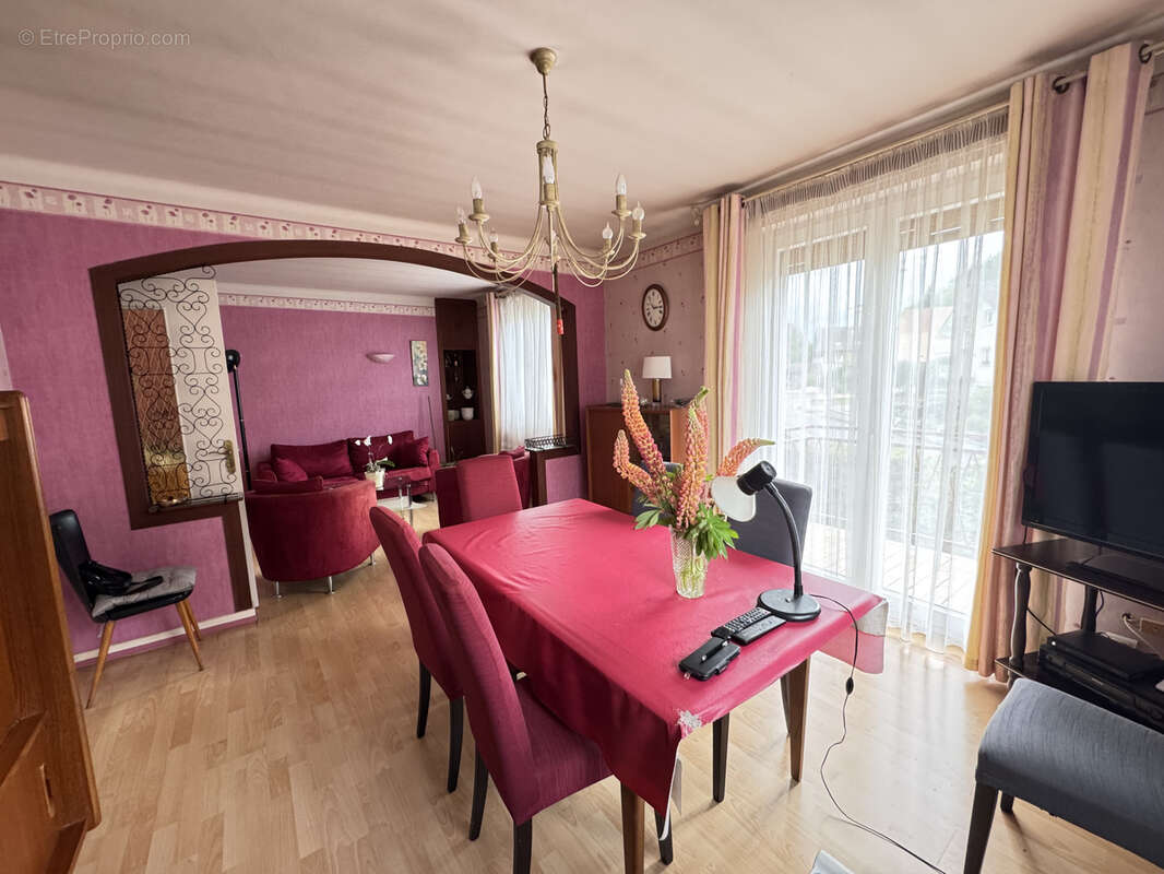 Maison à BOUROGNE