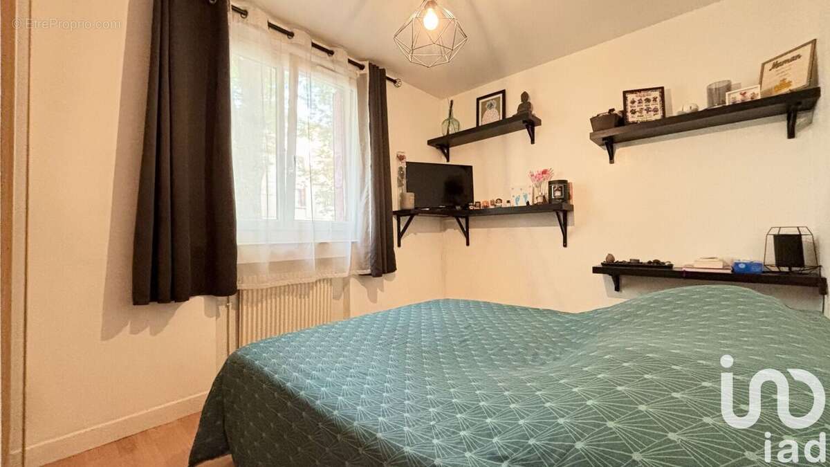 Photo 4 - Appartement à SAINTE-GENEVIEVE-DES-BOIS