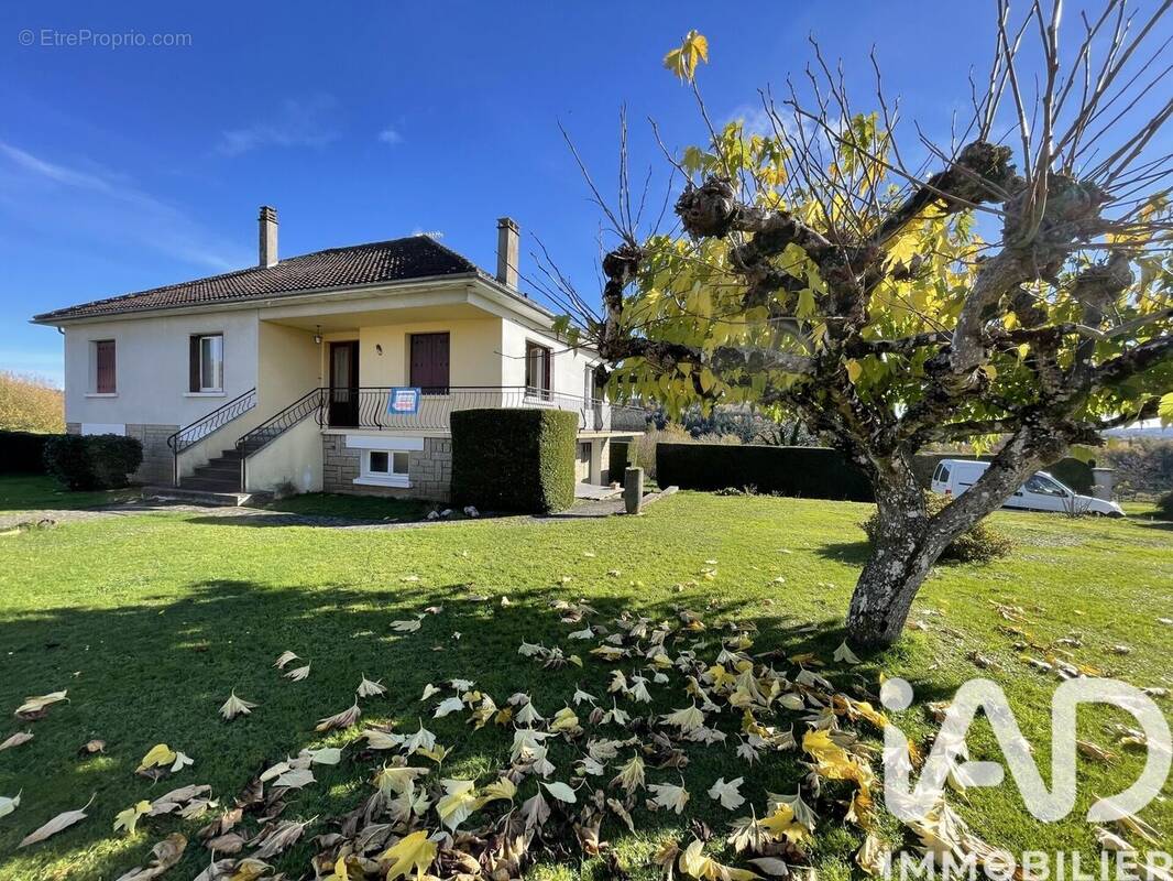 Photo 1 - Maison à NEUVIC-ENTIER