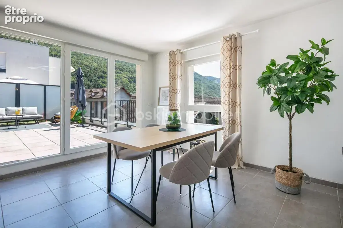 T4 climatisé en  dernier étage, terrasse 37 m² vue degagee - photo 6