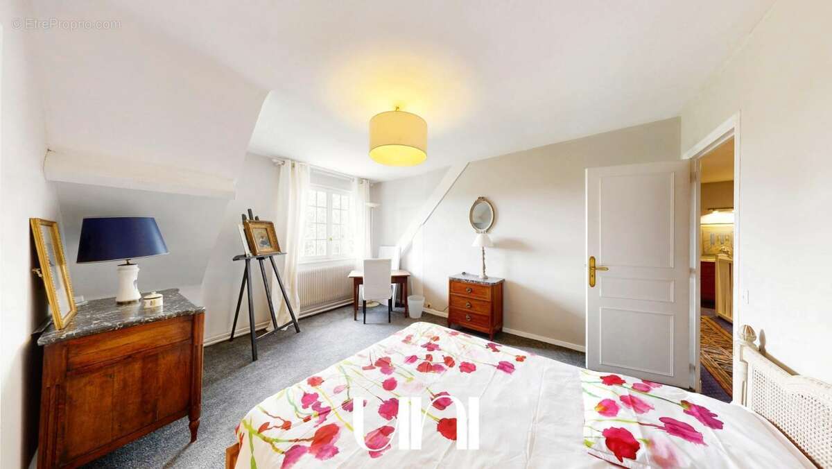 Maison à BRETTEVILLE-SUR-ODON