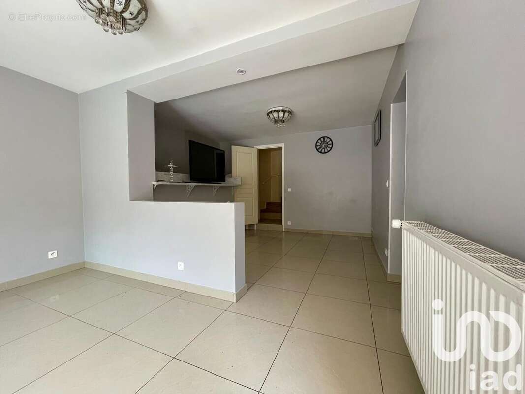 Photo 3 - Maison à PIERREFITTE-SUR-SEINE