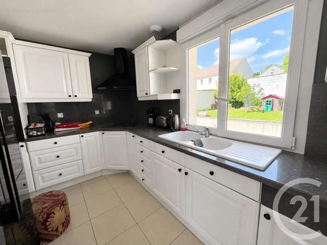 Maison 94 m² à Nantouillet  - photo 6