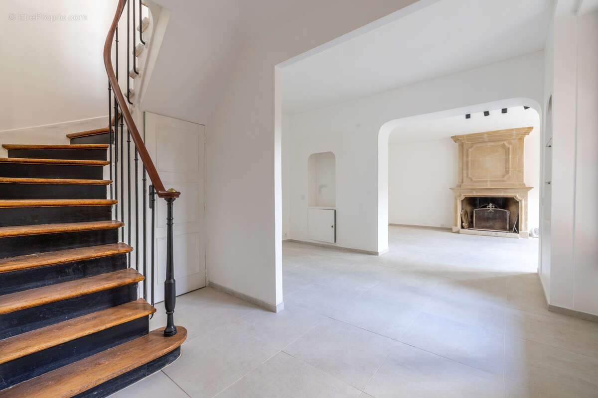 Maison à SAINT-MAUR-DES-FOSSES