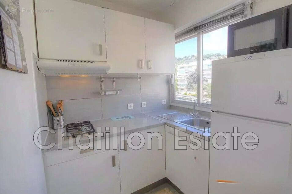Appartement à VALLAURIS