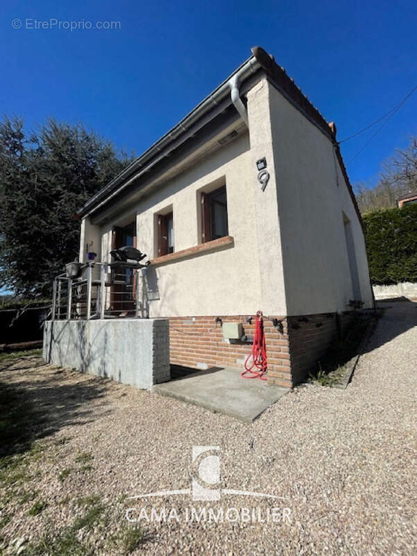 Maison à BUC