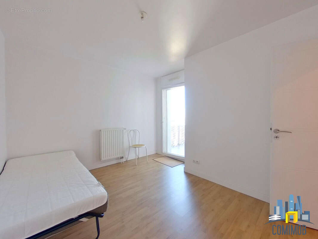 Appartement à PARIS-19E