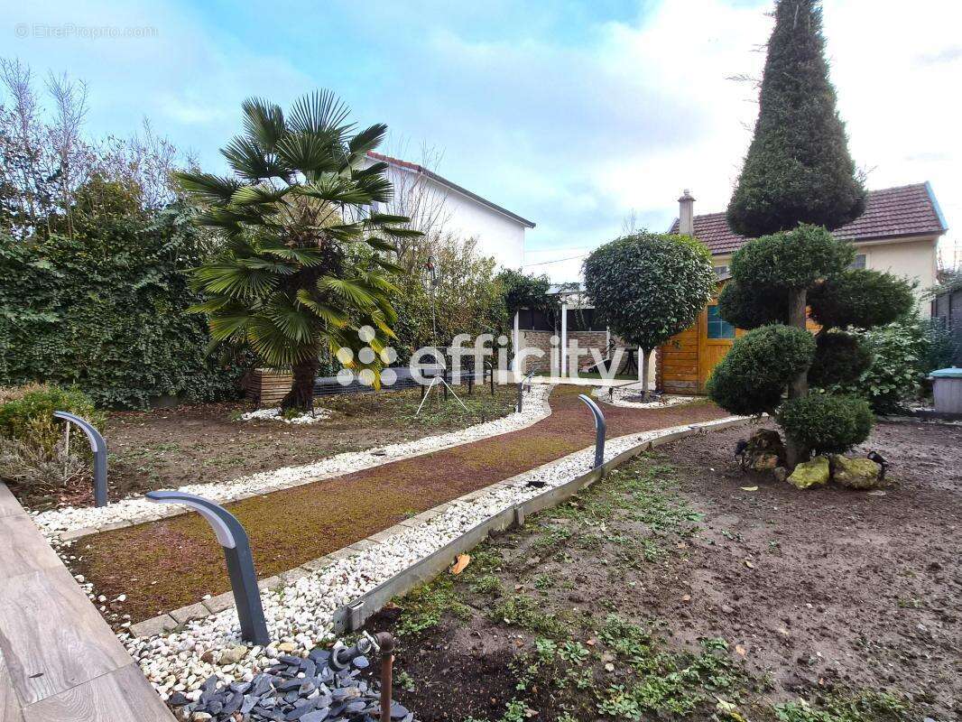 Maison à SAINT-PRIX