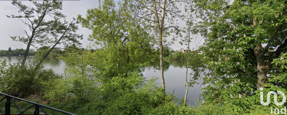 Photo 2 - Maison à SAINT-PIERRE-DU-PERRAY