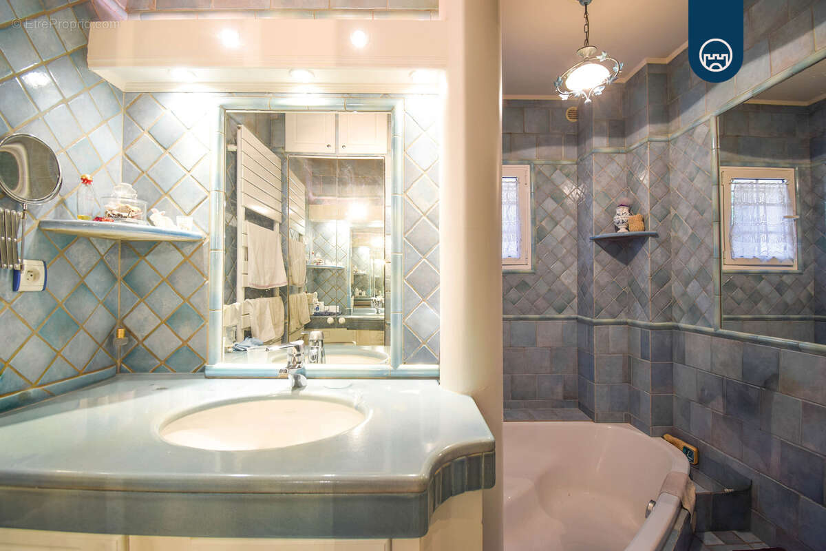 Maison à SAINT-ANDRE-DE-LA-ROCHE