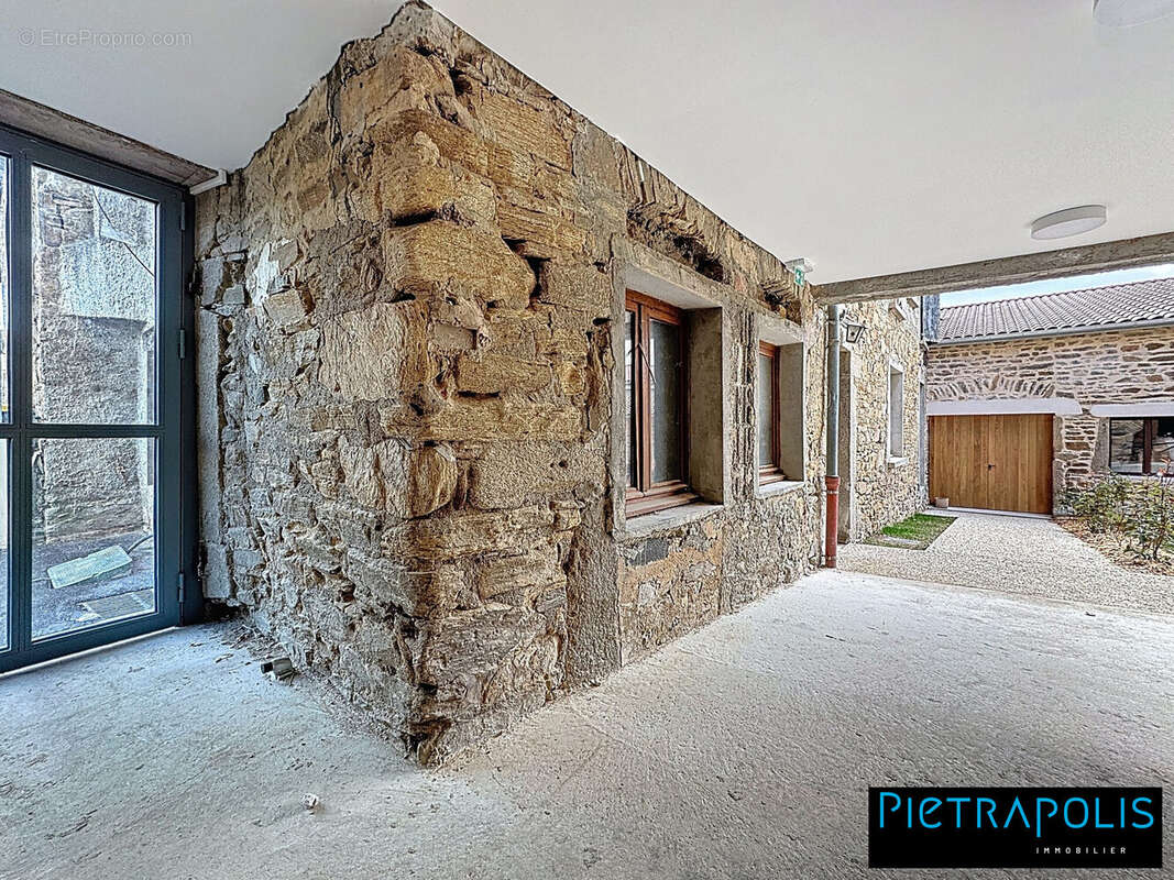 Maison à SAINT-LAURENT-D&#039;AGNY