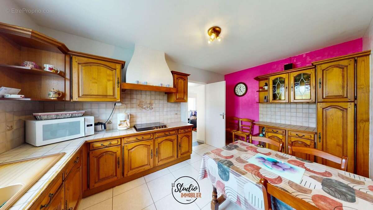 Maison à SAINT-COLOMBAN