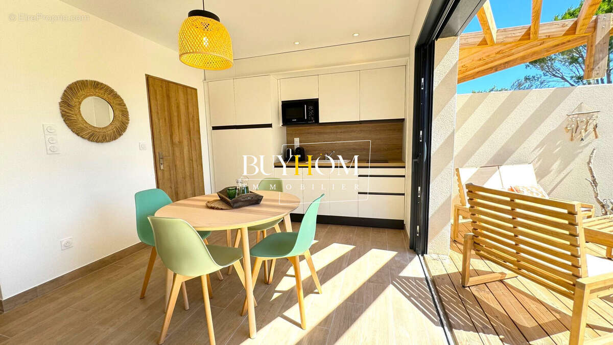 Maison à L&#039;ISLE-SUR-LA-SORGUE