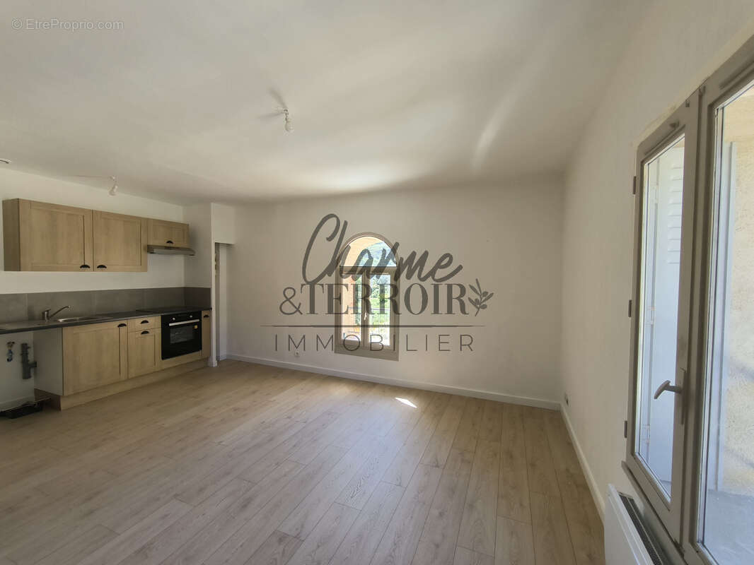 Appartement à UZES