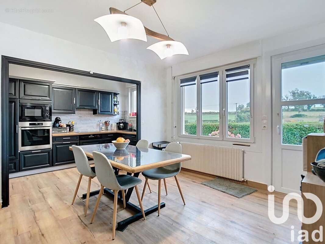 Photo 2 - Maison à ALEMBON