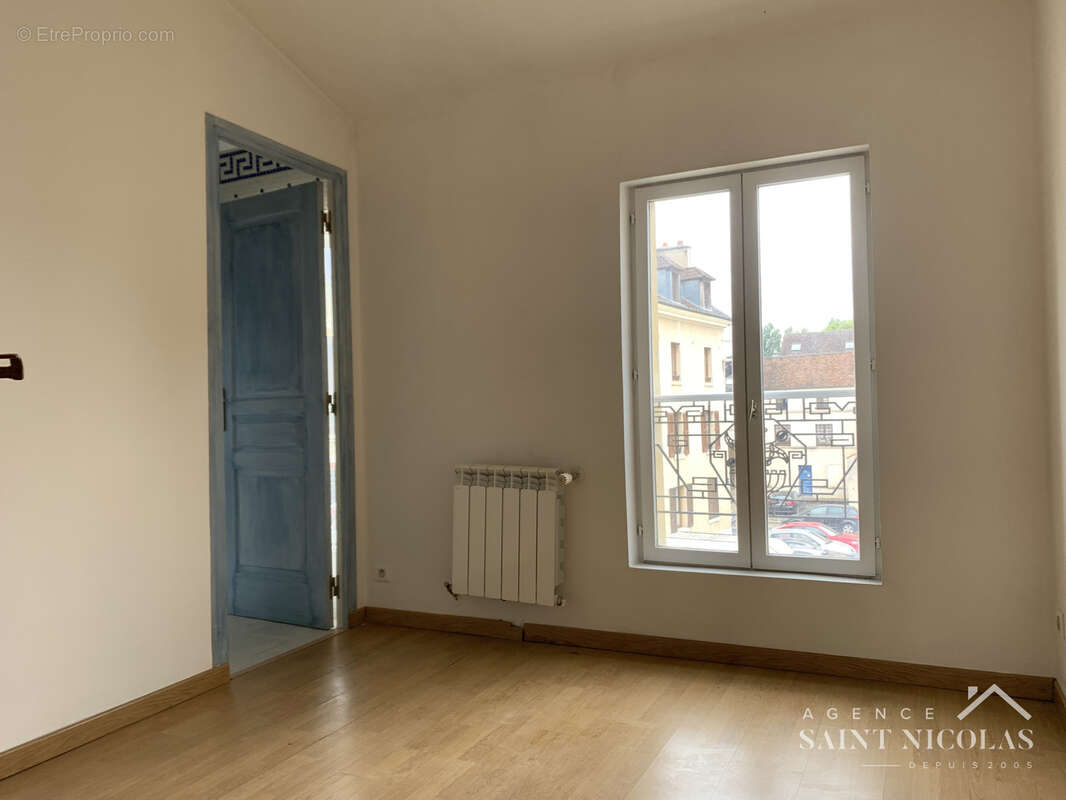 Maison à MEULAN