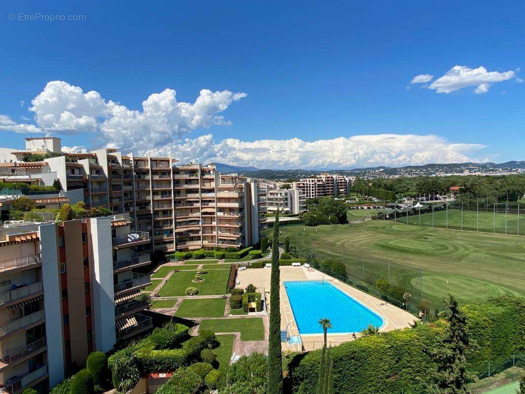 Appartement à MANDELIEU-LA-NAPOULE