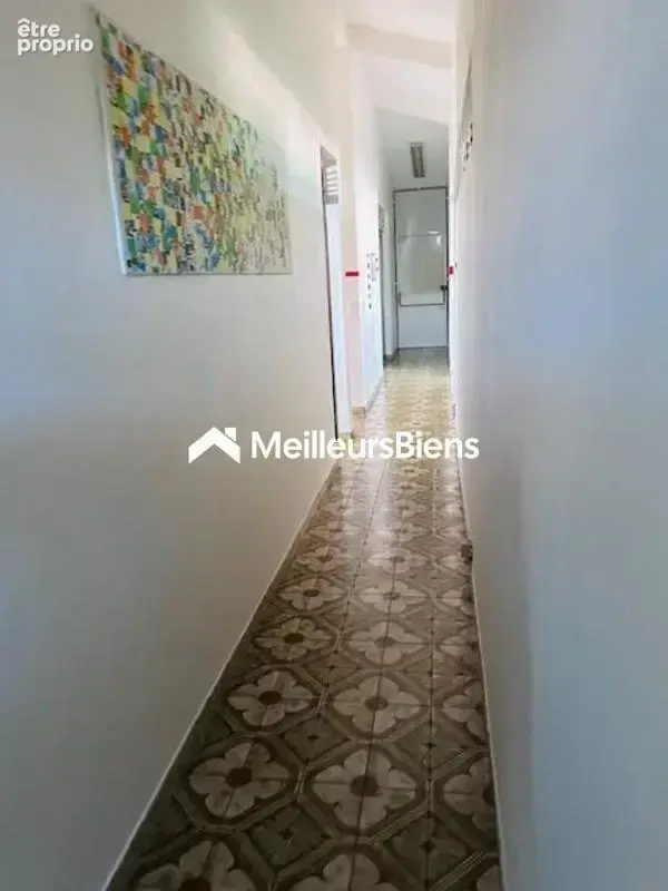 Baisse de prix !!! a vendre sur baie mahault proche commoditees grande villa  de 392 m² sur 796 m² de terrain - photo 7