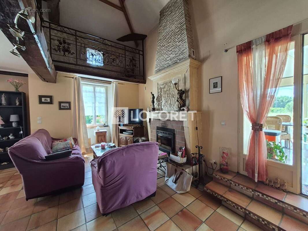 Maison de caractère, 3 chambres, piscine et dépendances - photo 5