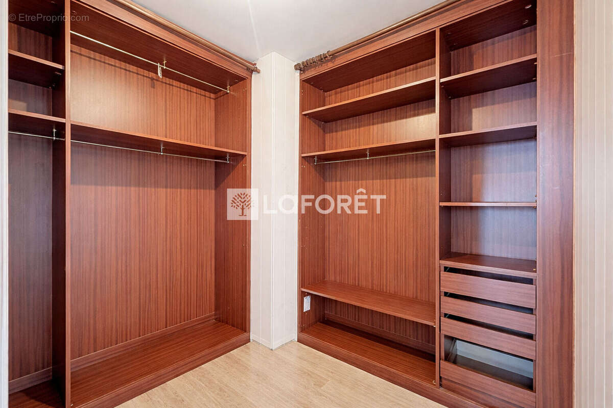Appartement à SURESNES