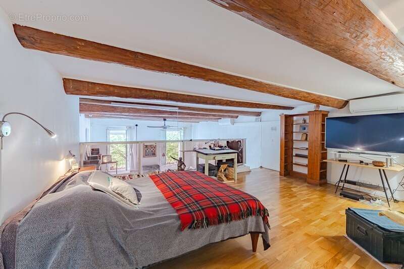 Marseille 1er – Place aux Huiles- Appartement de caractère de 111 m² au cœur du Vieux-Port - photo 8