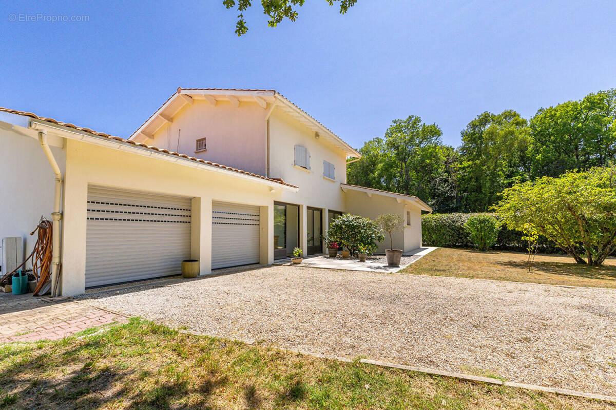 Maison à SAINT-SELVE