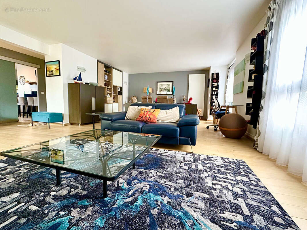 Appartement à MAISONS-LAFFITTE