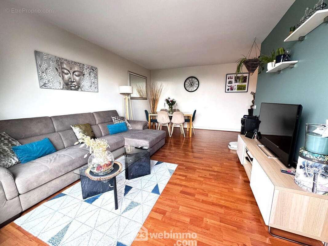 ...autre vue du séjour - Appartement à SAINT-MICHEL-SUR-ORGE