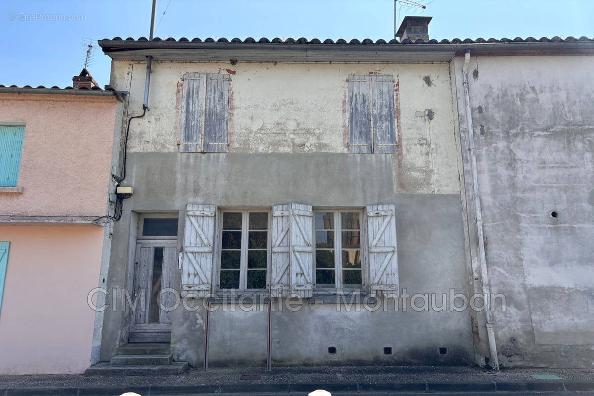 Maison à SAINT-PORQUIER