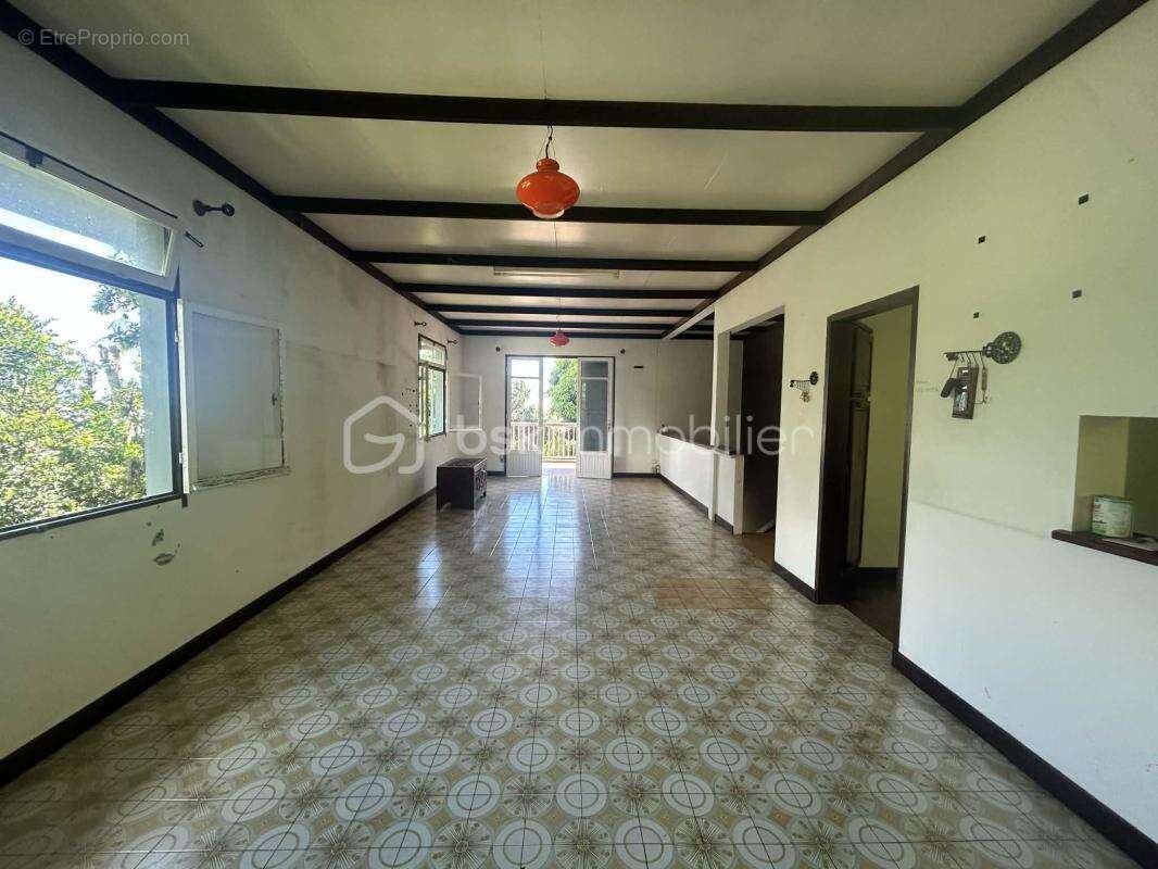 Maison à SAINT-DENIS