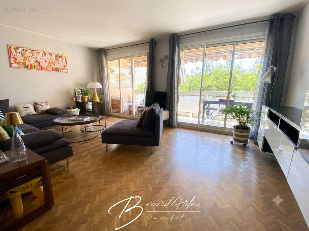 Appartement à MARSEILLE-9E
