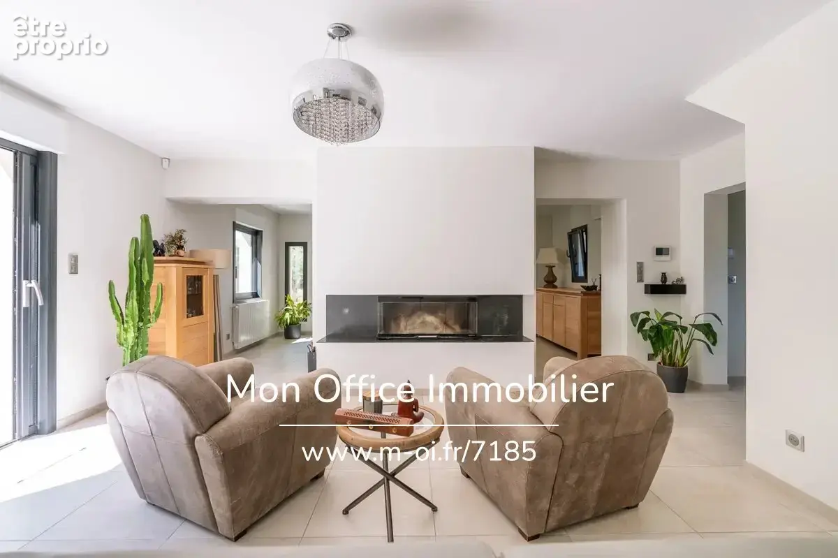 Référence : 7185-SLE - Maison contemporaine de 250 m2 au calme absolu - photo 4