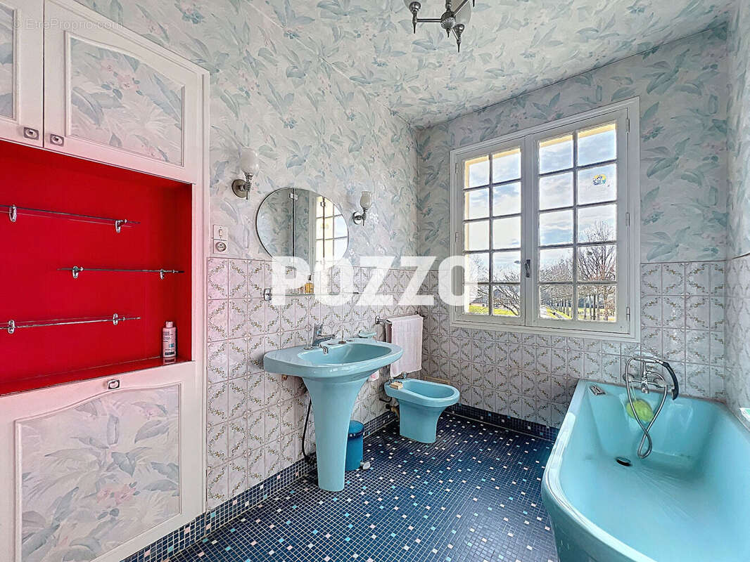 Maison à SAINT-HILAIRE-DU-HARCOUET