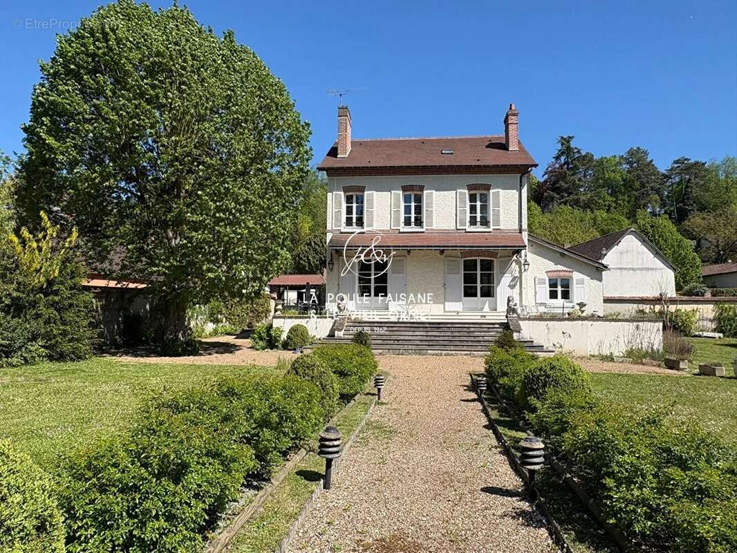 Maison à NOGENT-LE-ROI