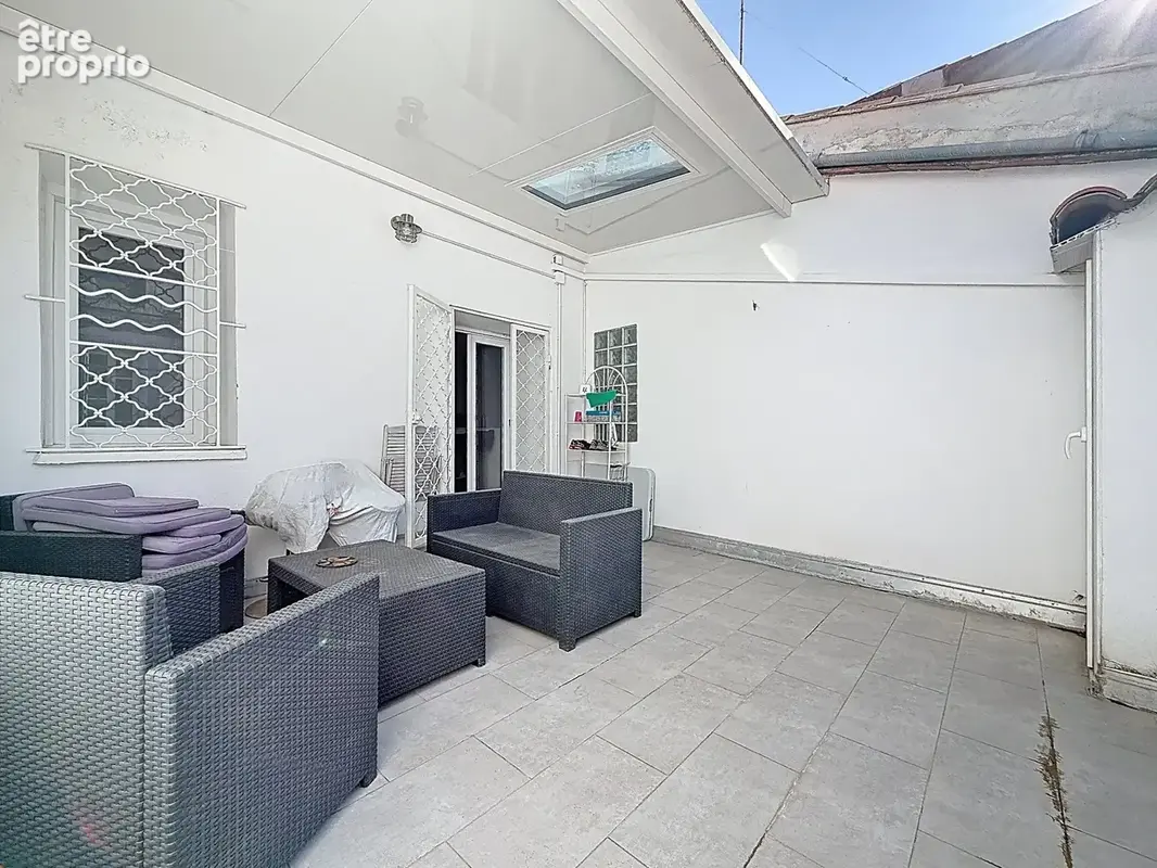 Immeuble à vendre MONTPELLIER (34) 254 m2 au sol -Comprenant un T1bis loué - un T3 libre - une remise de 100 m2 libre - un local - photo 6
