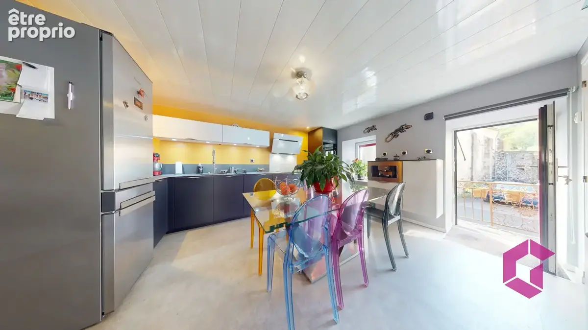 Saurier, Maison de village 90m2 hab. avec 2 chambres, Terrasse et Dépendances - photo 4