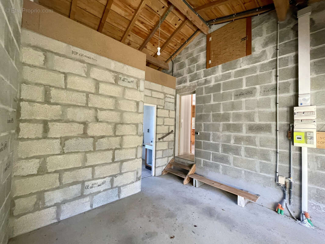 Maison à SAINT-SAVINIEN