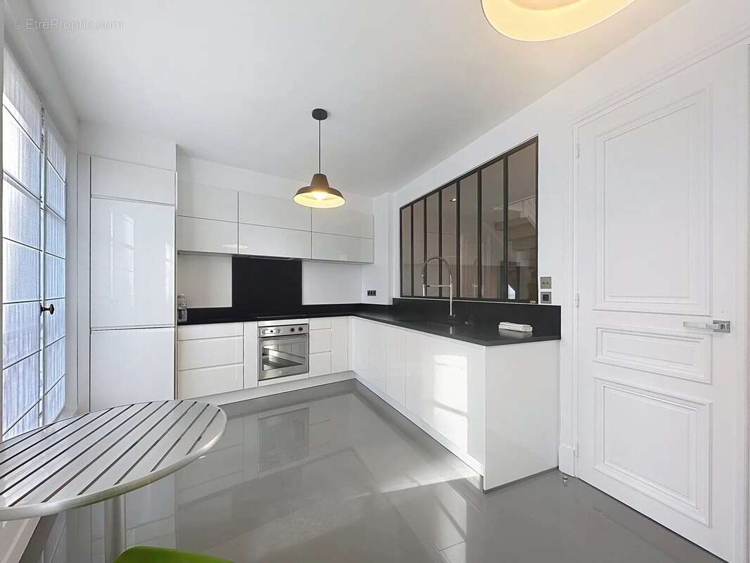 Appartement à PARIS-6E