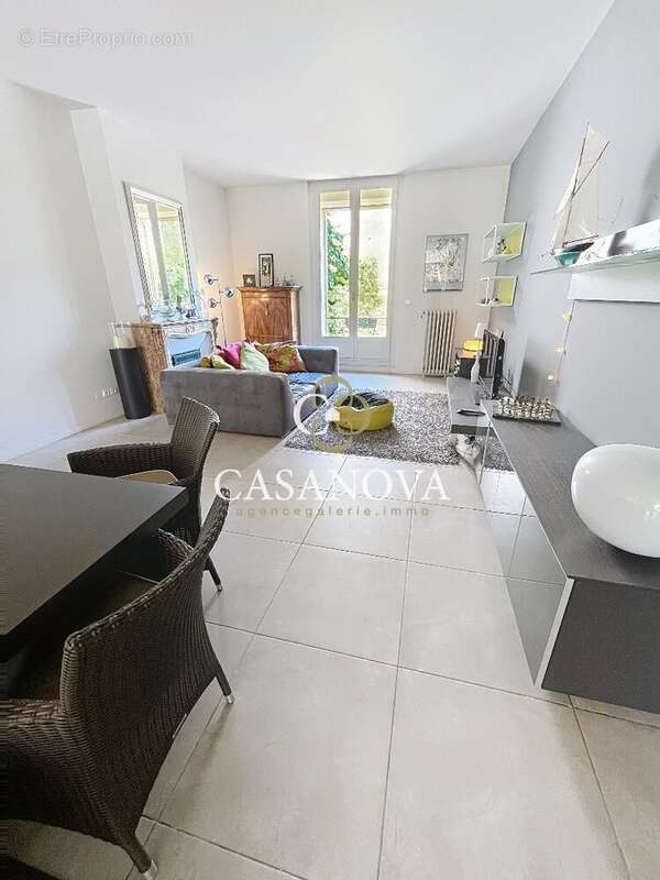 Maison à MONTPEYROUX