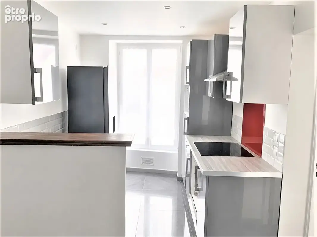 Appartement à LA GARENNE-COLOMBES
