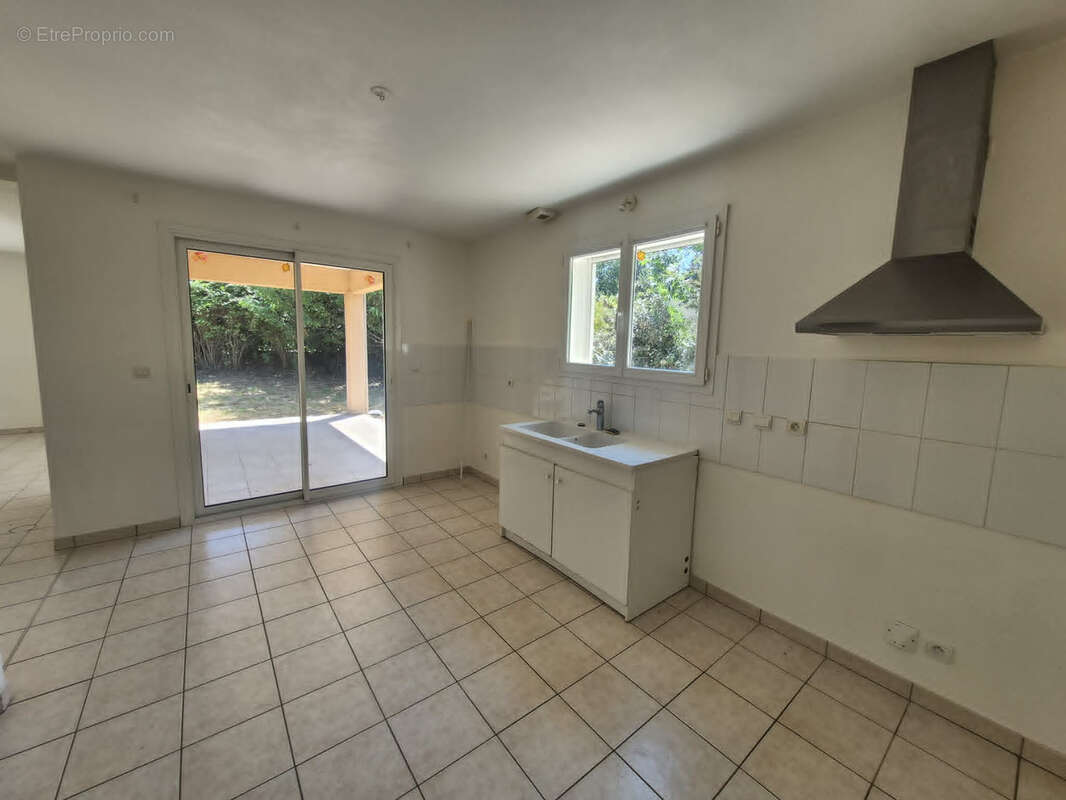Belle maison de plain-pied avec jardin - photo 5