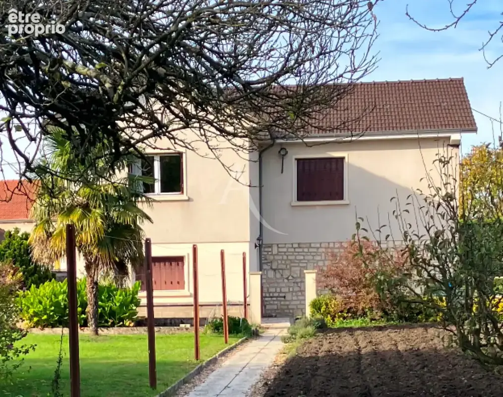 Maison à GARCHIZY