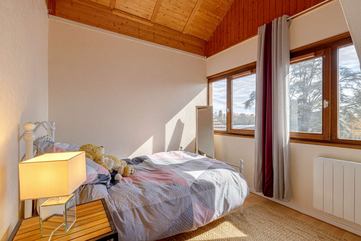 Appartement à DOUVAINE