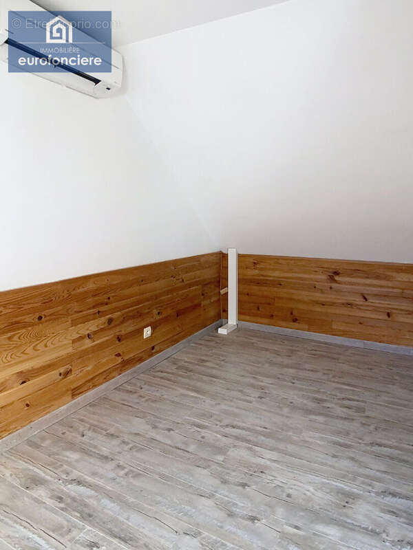 Maison à AIX-EN-OTHE