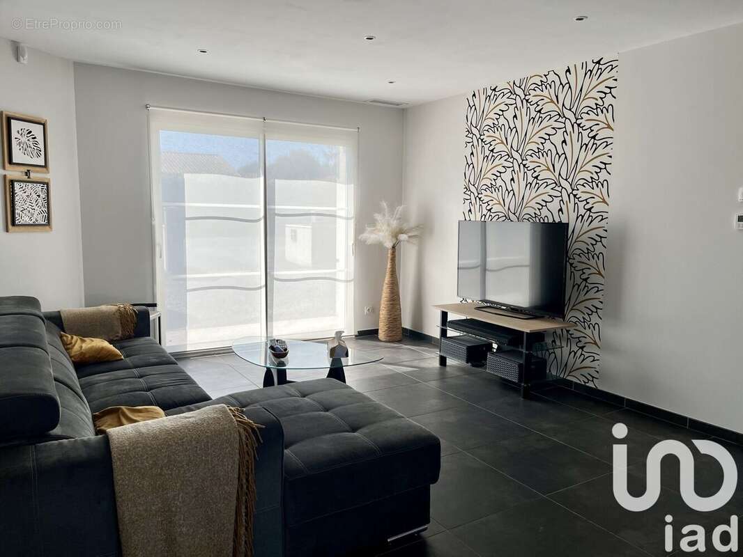 Photo 3 - Maison à ROAILLAN