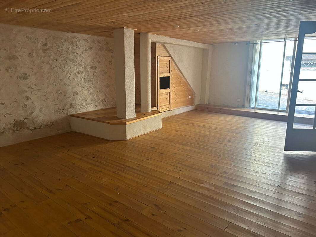 Appartement à ROCBARON